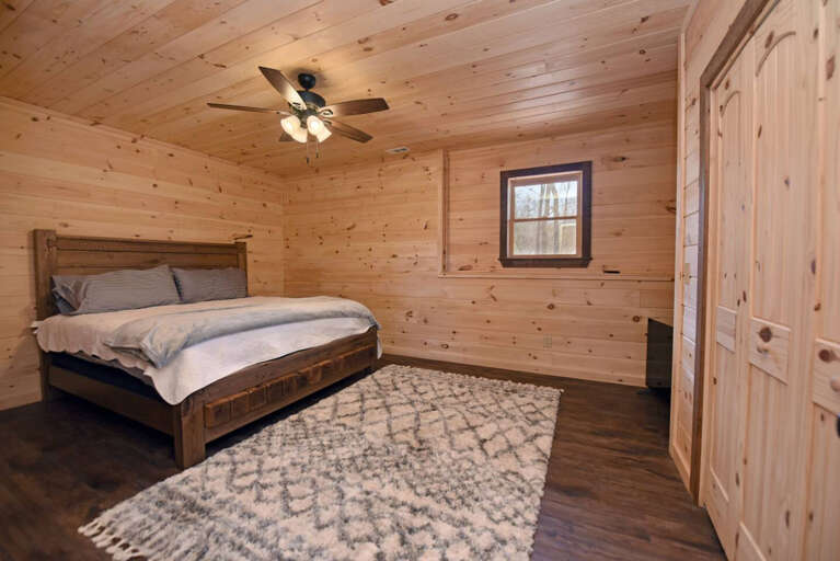 Stoneman Lodge - Blue Ridge cabin rental
