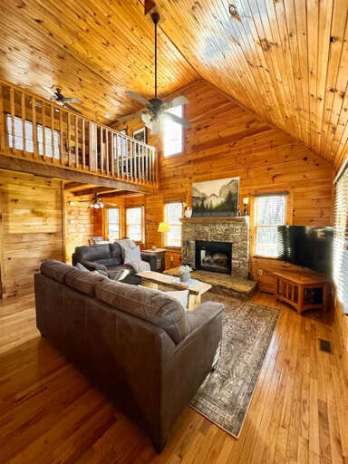 The Tree House- Morganton GA