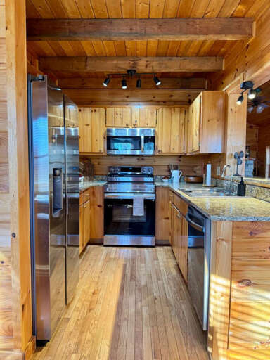 The Tree House- Morganton GA