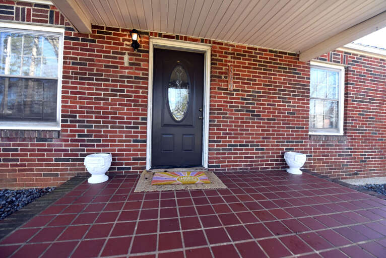 390 Main St, Ducktown 12-7-25_390MainSt_12072504.jpg