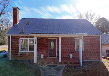 390 Main St, Ducktown 12-7-25_390MainSt_12072503.jpg