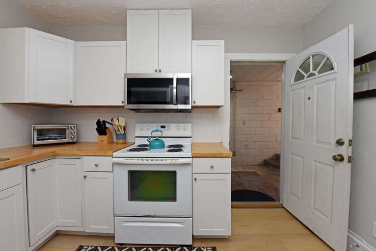 390 Main St, Ducktown 12-7-25_390MainSt_12072525.jpg