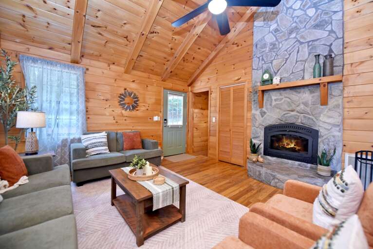 138OakwoodTrail_09082618.jpg