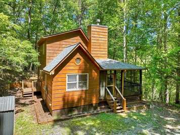 cozy creek cabin.jpg