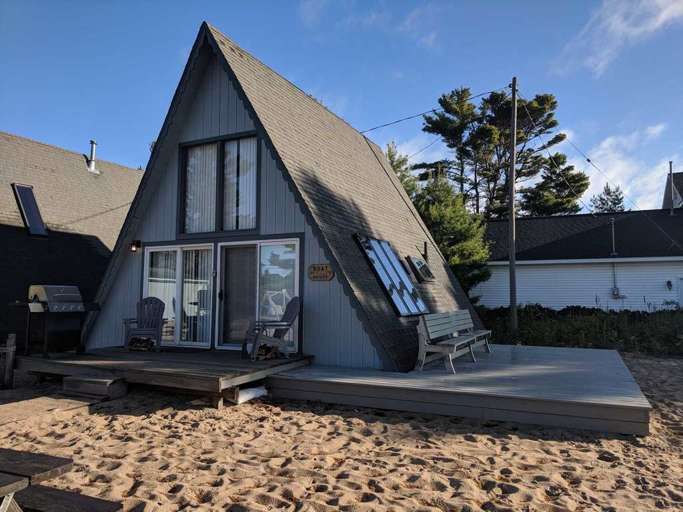 Board Walk Beach 3 Boat House Lake Huron (34991) Find Rentals