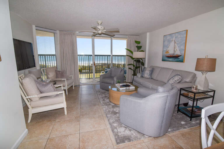 Seaside Suite, Scenic Seaside Sitting Spaces, Splendid Sea Views