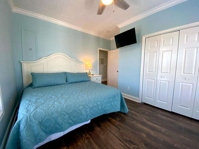 King bedroom 3rd floor