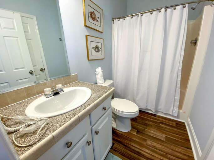 Private bath for queen room upstairs