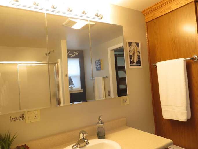 ensuite bath - shower only