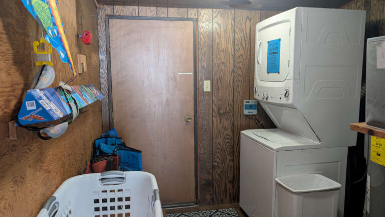 laundry/utility room