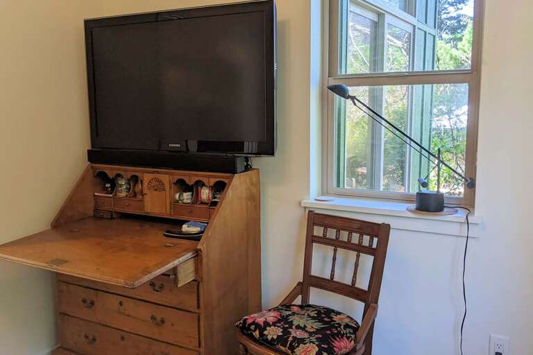 TV &amp; Desk in office