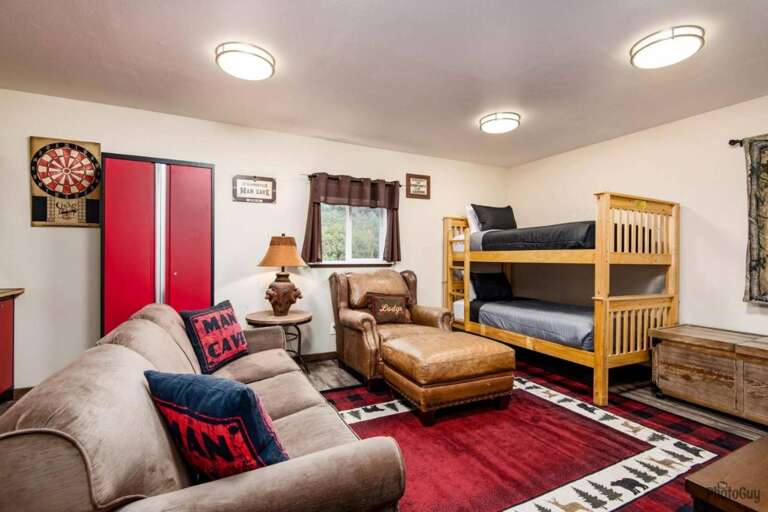 The man cave bunk room The man cave bunk room