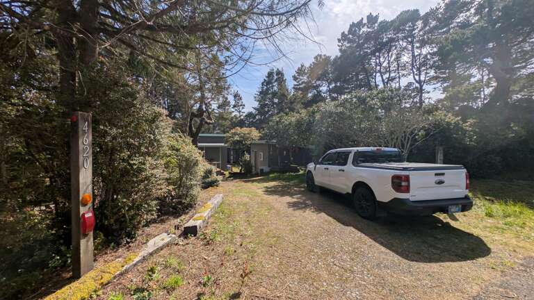 parking for 2 to 4 cars depending on size