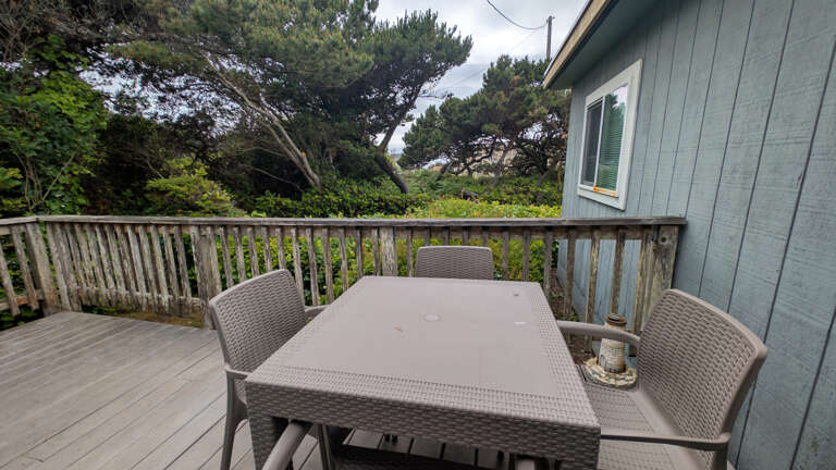 New outside table 
