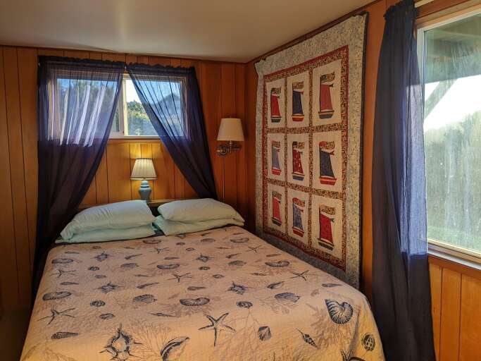 first floor queen room