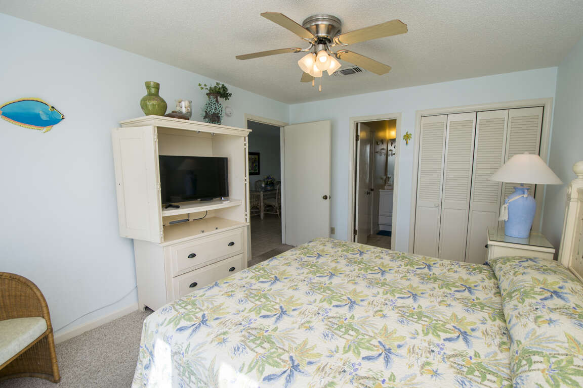 Whispering Sands 202 Dune Allen Beach, FL 2 Bedroom Condo Sleeps 6