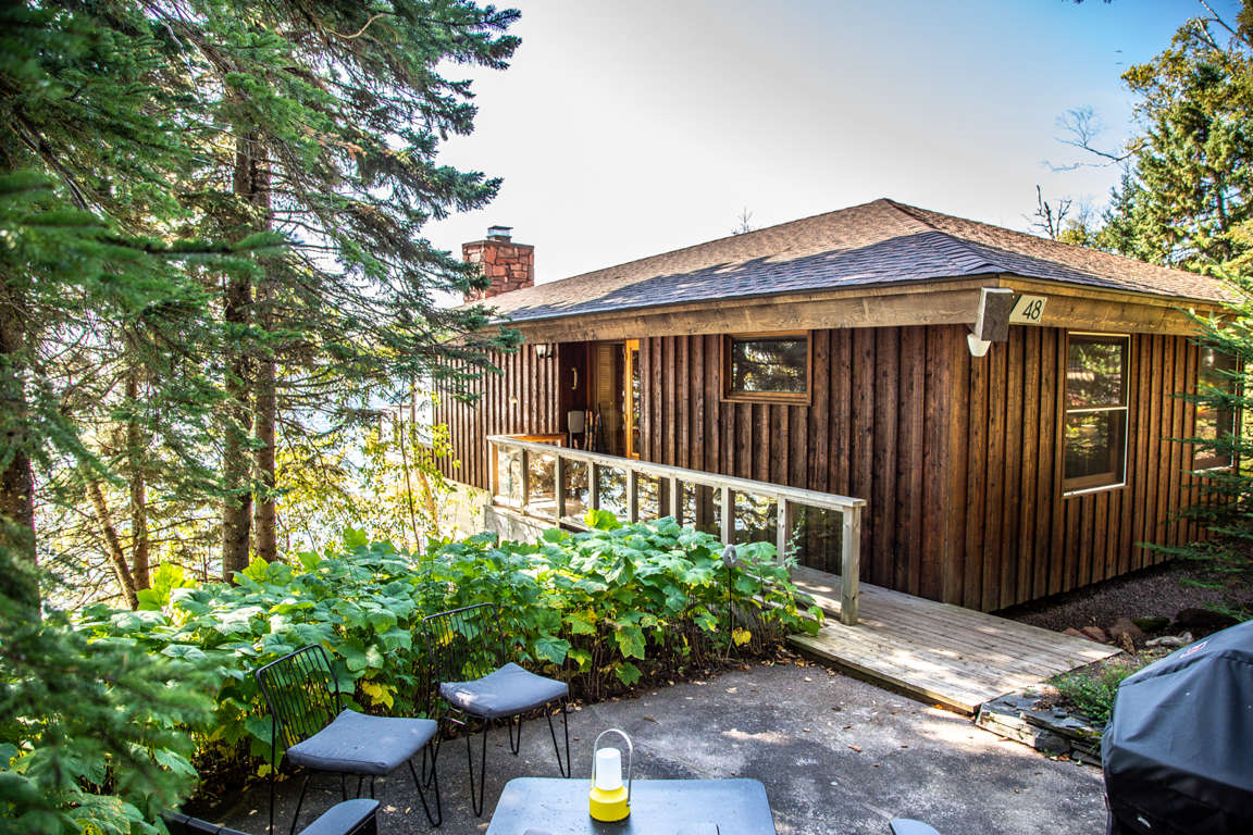 Baileys On The Lake Luxurious 3 Bedroom Vacation Rental in Lutsen, MN