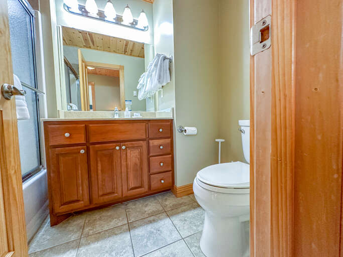 Bedroom 1 has an attached bathroom. Bedroom 1 has an attached bathroom.