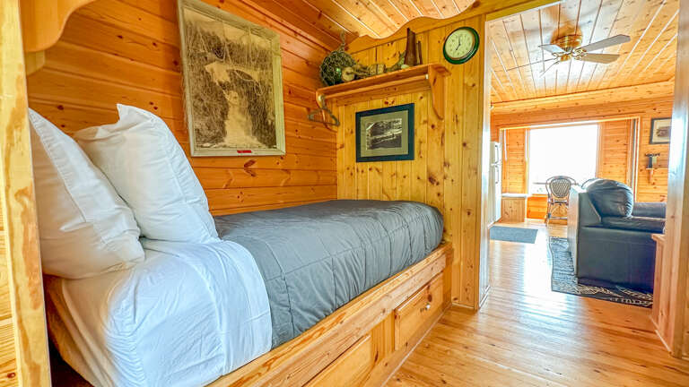 Twin Bed 2