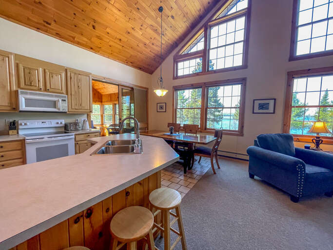 The kitchen counter also offers an additional sitting area