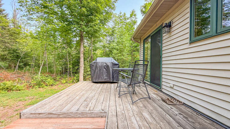 Step onto your private deck overlooking lush forestâperfect for morning coffee or sunset grilling with the BBQ just steps away.