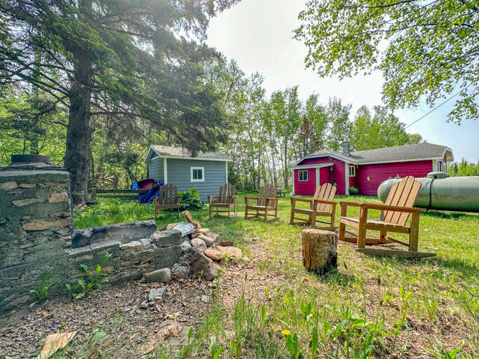 Call Northern Lights Cottage your North Shore "Home Away From Home". Book your stay today!