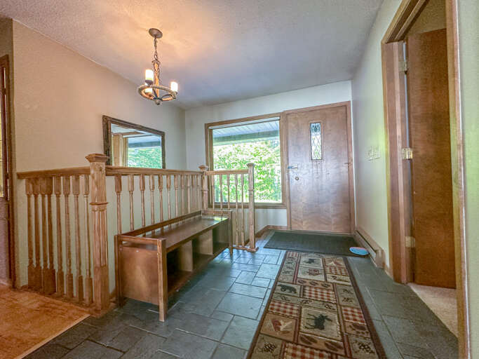 Agate Bay's entryway. Agate Bay's entryway.