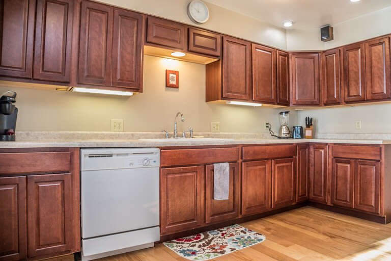 Prepare a delicious home cooked meal during your sta. Prepare a delicious home cooked meal during your sta.