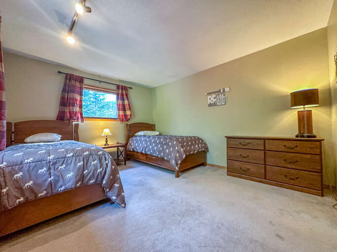 This room has two twin beds. This room has two twin beds.