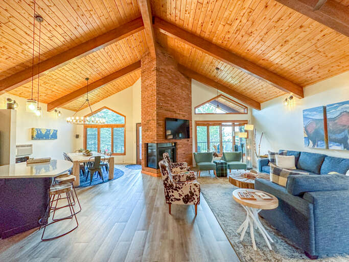 Moose Tracks 215 offers a open living area on the main level.