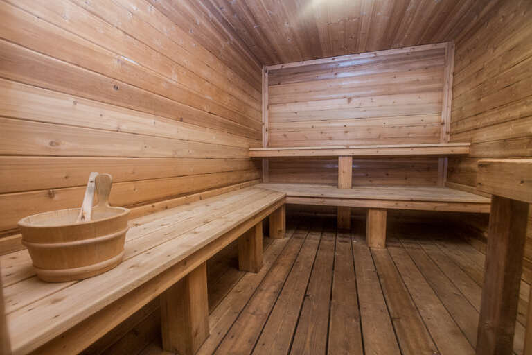 Windsong Cottages sauna (shared, seasonal).