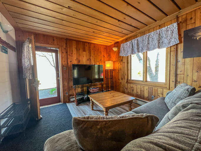 It also features a smart tv perfect for a movie night.