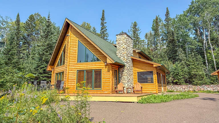 Rocky Shores Retreat is luxury at its finest in this immaculate home on Lake Superior's North Shore. Rocky Shores Retreat is luxury at its finest in this immaculate home on Lake Superior's North Shore.