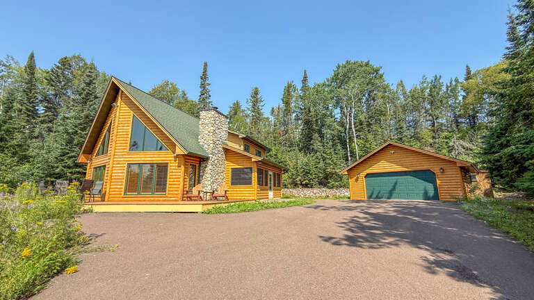 Rocky Shores Retreat is just two miles outside of Grand Marais, Minnesota on Croftville Road. Rocky Shores Retreat is just two miles outside of Grand Marais, Minnesota on Croftville Road.