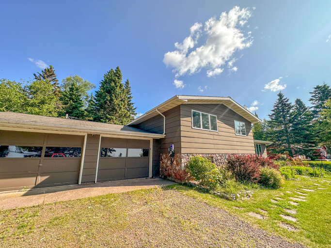 Gem House is the prefect location for your next stay on up the North Shore.