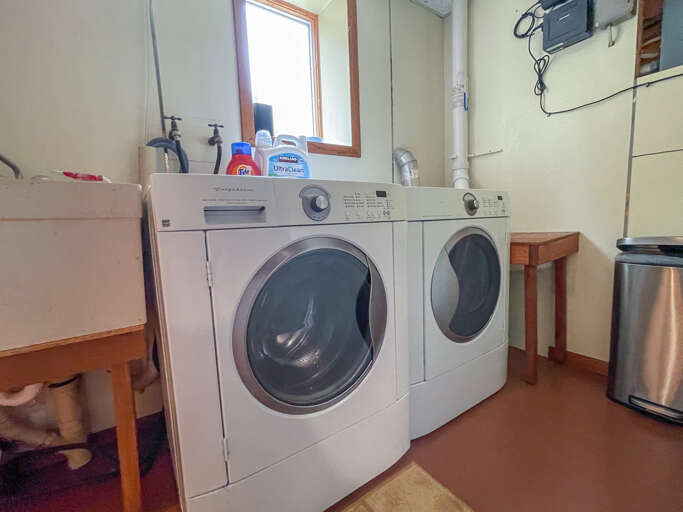 No need to overpack when staying at gem House as it offers a washer and dryer.