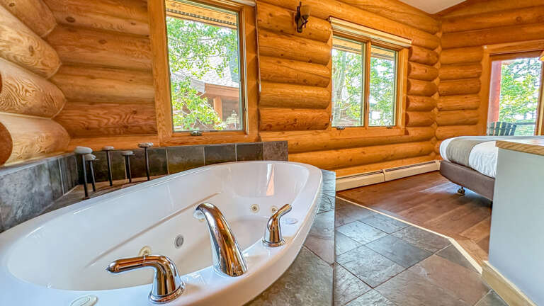 Jetted Tub