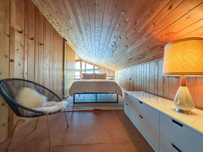 Queen Bed