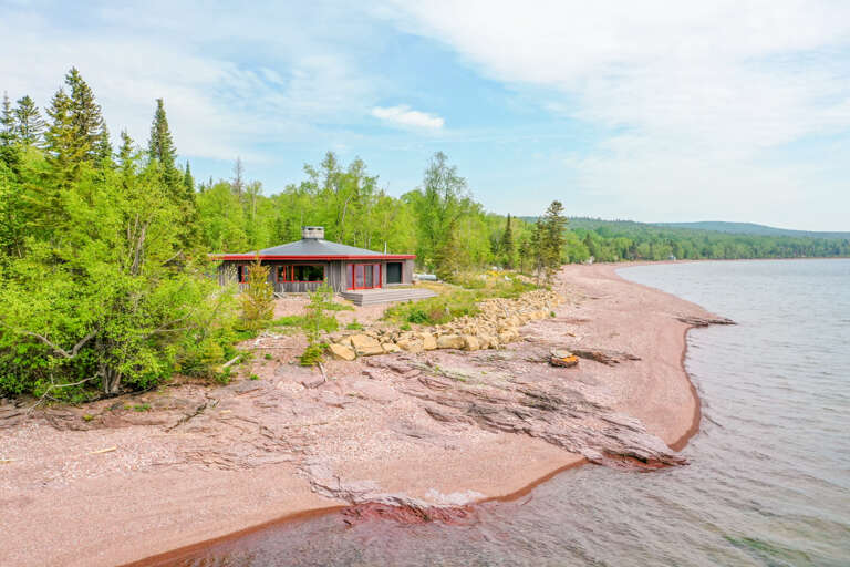 Panorama House has a private shoreline.