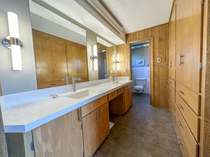 Attached Bathroom in Bedroom 1.
