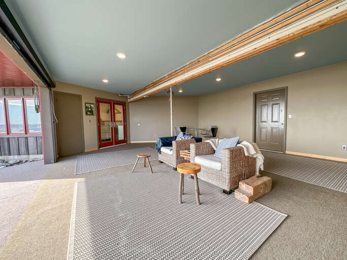 Seating in the 3-season living area.