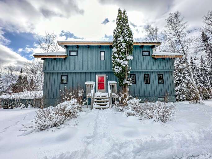 Stonehenge on the North Shore