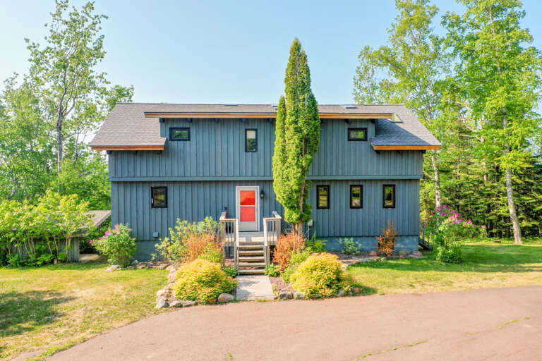 Stonehenge on the North Shore