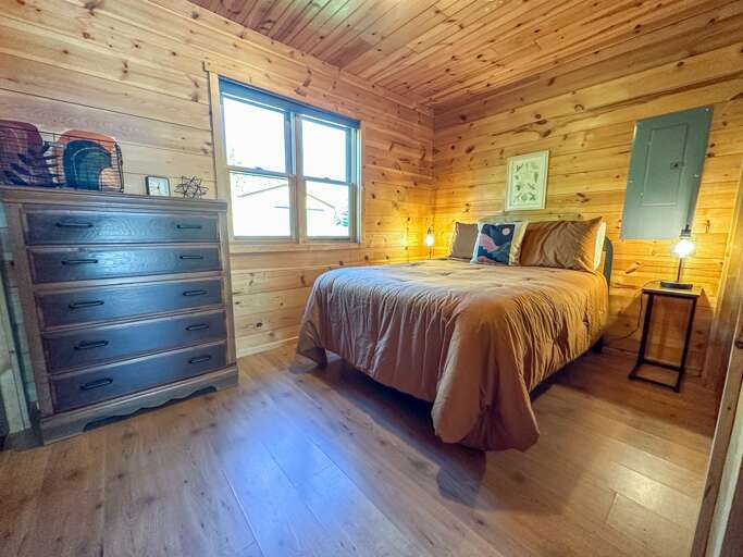 Bedroom 2 on the main level Bedroom 2 on the main level