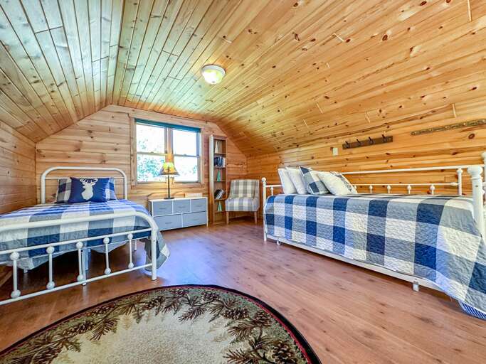 Loft bedroom Loft bedroom