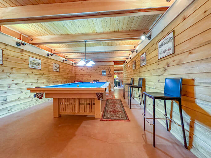 This spacious area has room for everyone!
