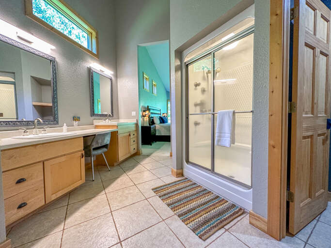Separate shower in Bathroom 1