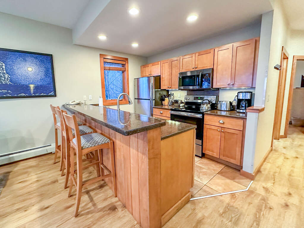 Cliffhouse Townhome 674 Lutsen, MN 3 Bedrooms Sleeps 10