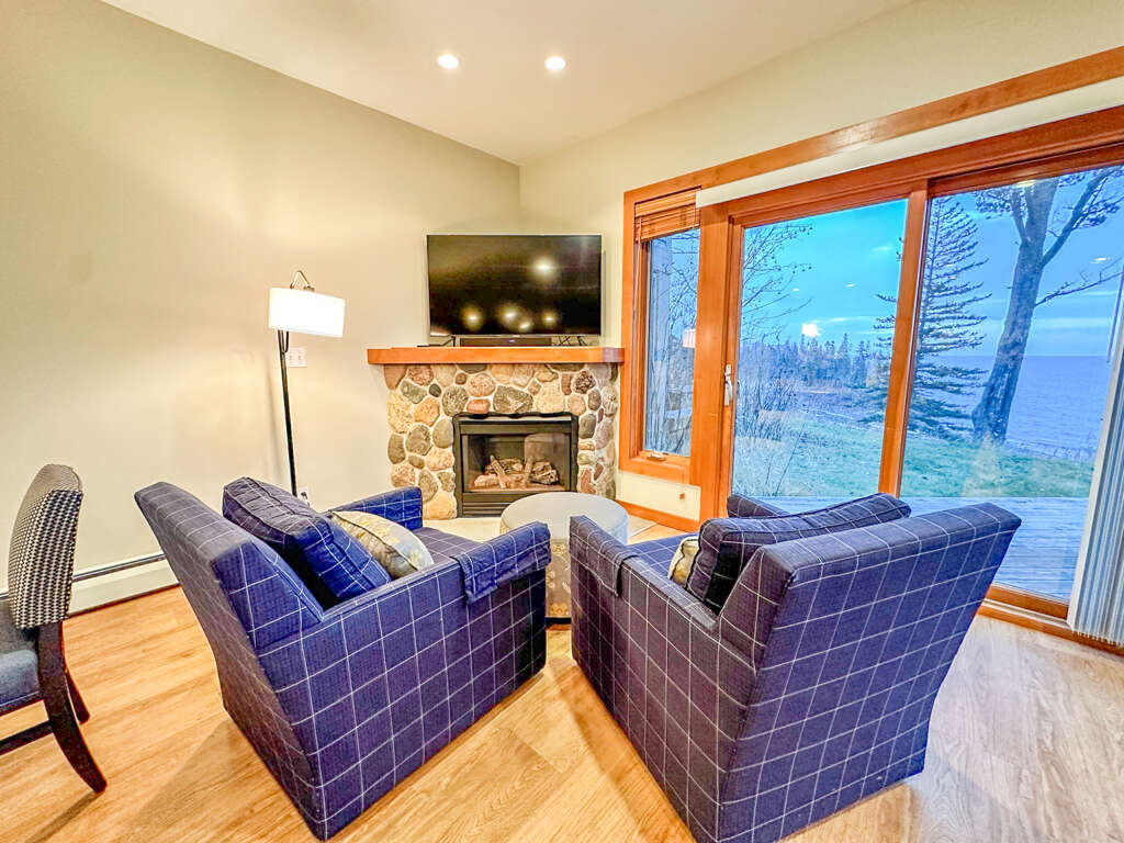 Cliffhouse Townhome 674 Lutsen, MN 3 Bedrooms Sleeps 10