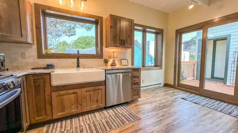 Enjoy the dishwasher during your stay and save your valuable family time for out outing in Grand Marais, not doing dishes! Enjoy the dishwasher during your stay and save your valuable family time for out outing in Grand Marais, not doing dishes!